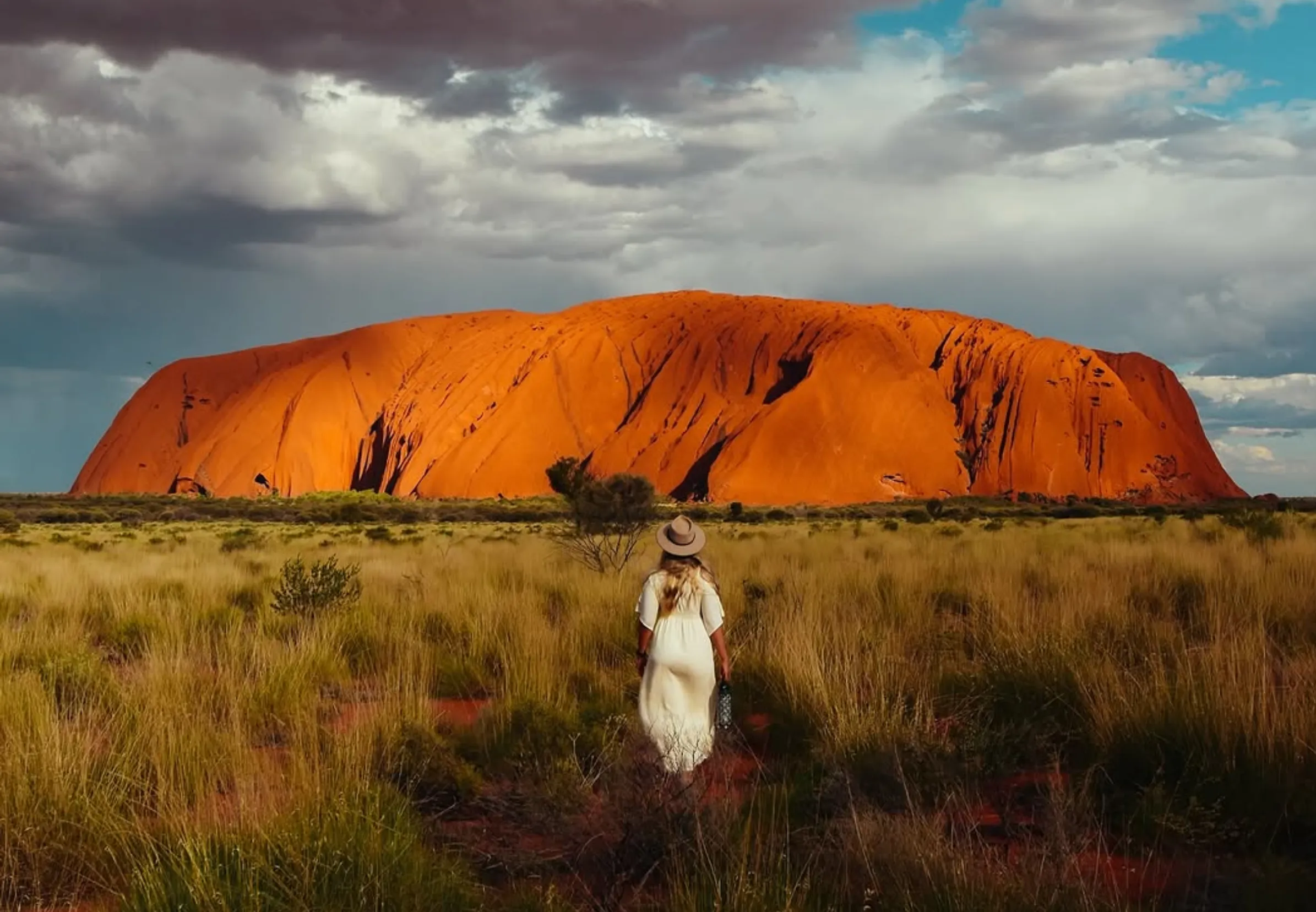 change colour, Red Centre